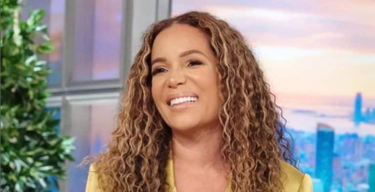 Sunny Hostin Admits To Plastic Surgeries, Feels No Shame