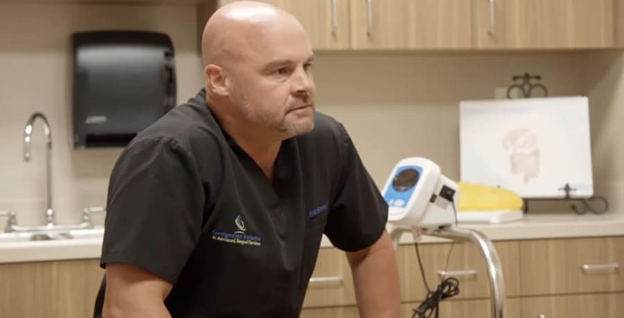 TLC’s Dr. Eric Smith Schools On Obesity: ‘Never Too Late‘