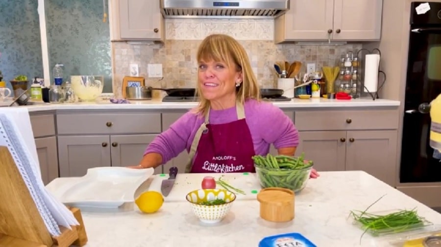 Amy Roloff Cooks [Source: Amy Roloff | YouTube]