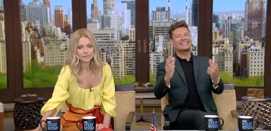 Kelly Ripa & Ryan Seacrest [YouTube]