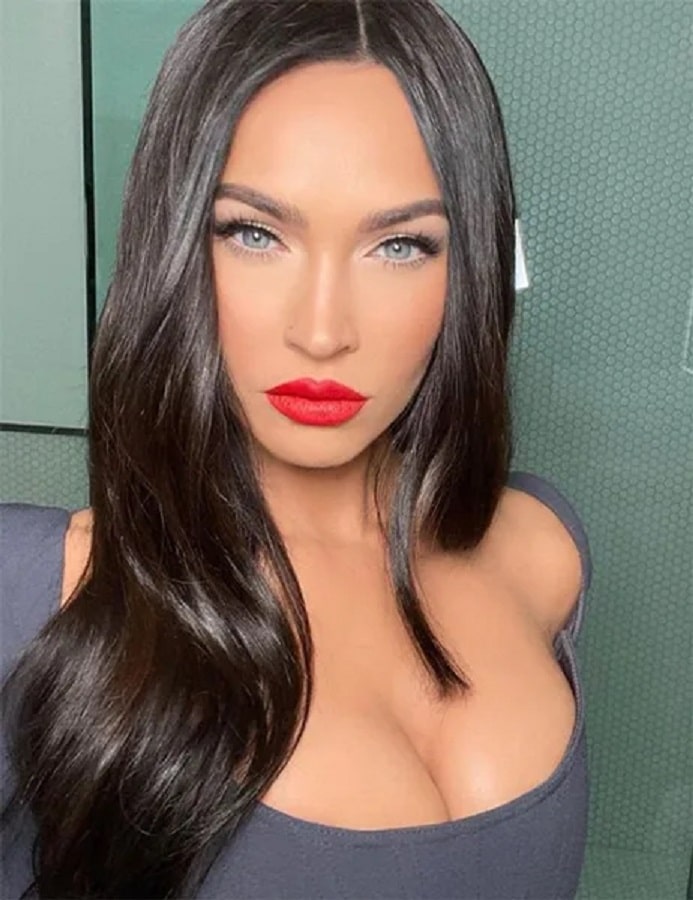 Megan Fox Flaunts Cleavage & Red Lips [Source: Megan Fox - Instagram]