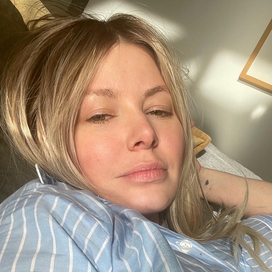 Ariana Madix Relaxes At Home [Source: Ariana Madix - Instagram]