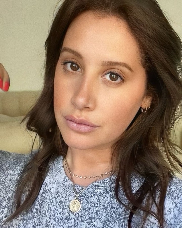 Ashley Tisdale Goes Brunette [Source: Ashley Tisdale - Instagram]