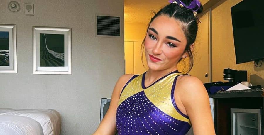 Elena Arenas Flaunts Figure In Stunning New Leotard