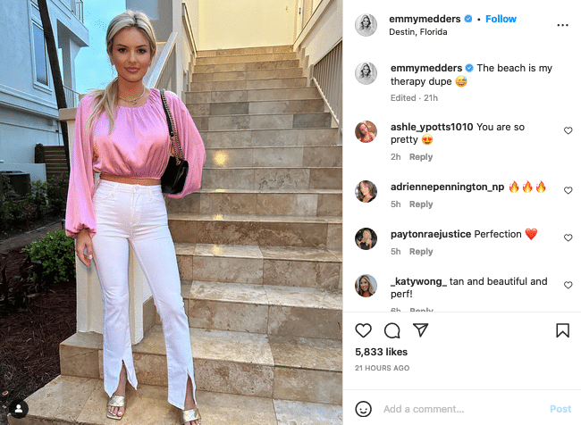 Emmy Medders Is Pretty In Pink [Source: Emmy Medders - Instagram]