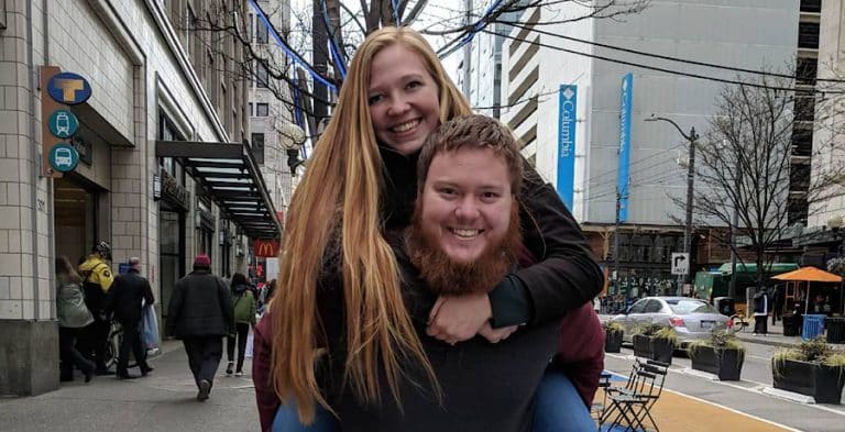 ‘Sister Wives’ Aspyn Brown & Mitch Thompson Living Best Lives Abroad