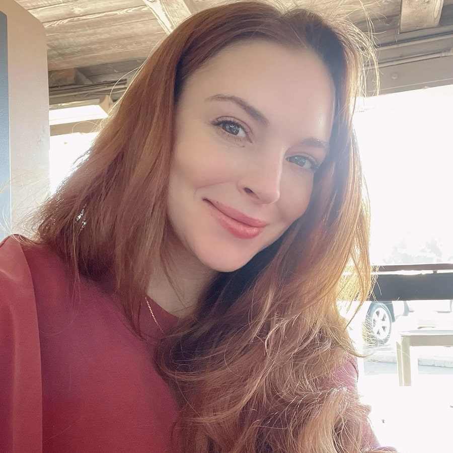 Lindsay Lohan Wears Sweatshirt [Source: Instagram]