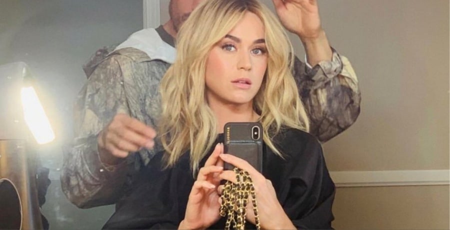 Blonde Katy Perry [Source: Katy Perry - Instagram]