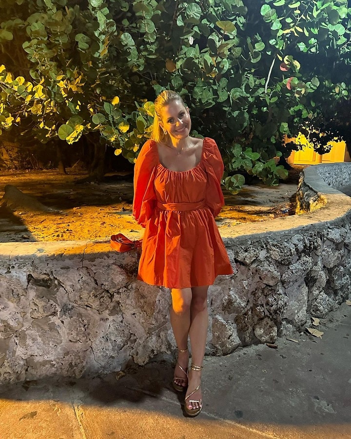 Candace Cameron Bure Flaunts Figure In Orange Dress [Source: Candace Cameron Bure - Instagram]