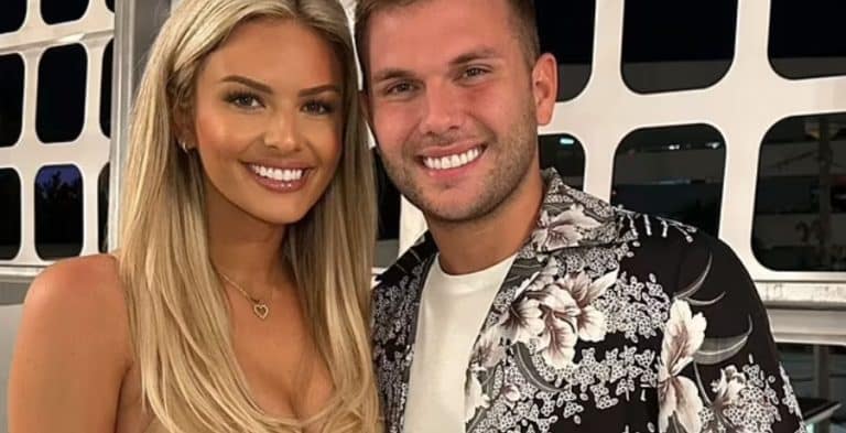 Emmy Medders Flashes Pearly Whites In Stunning Selfie
