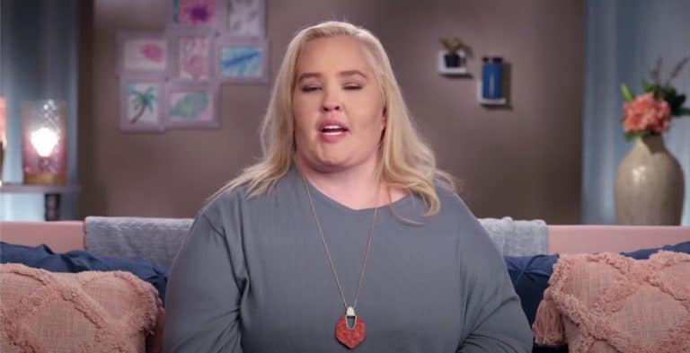 Mama June Gorges On Fried Chicken & Gains 100-Lbs.