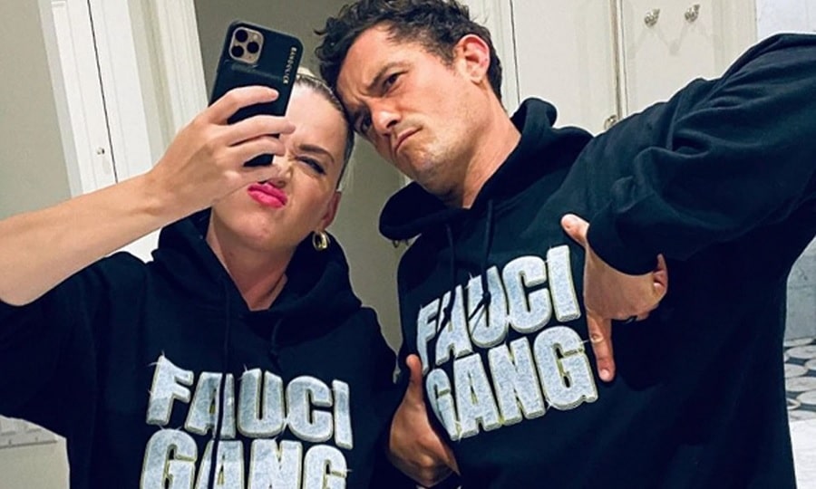 Orlando Bloom & Katy Perry Silly Selfie [Source: Katy Perry - Instagram]