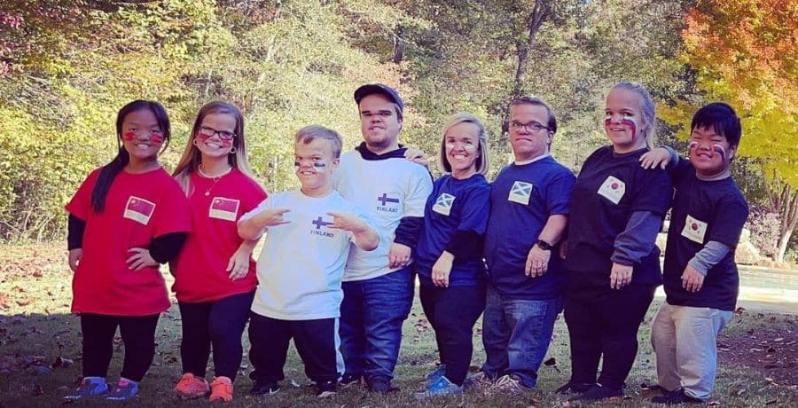 7 Little Johnstons - Amber Johnston Instagram