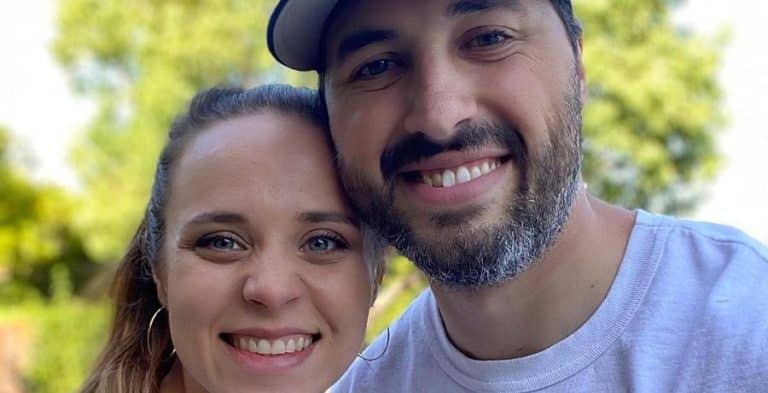 ‘Counting On’ Jinger Duggar’s Sexy Beach Attire With Jeremy
