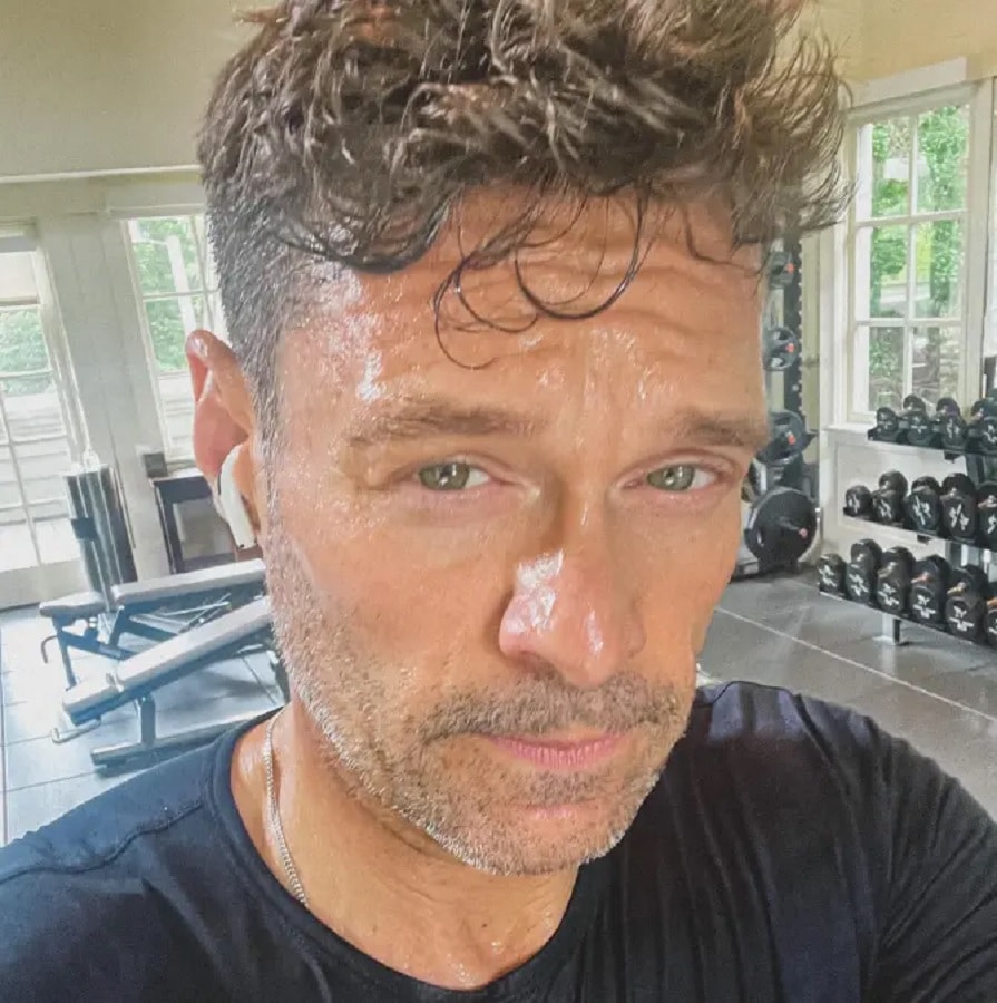 Ryan Seacrest Gym Selfie [Source: Ryan Seacrest -  Instagram]