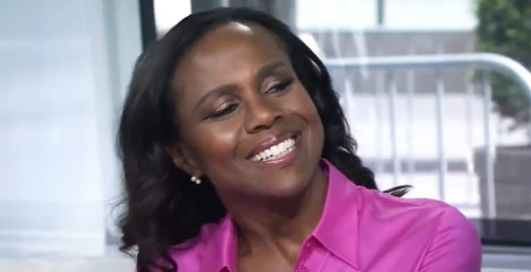 Deborah Roberts Shows Off Toned Body In Grueling Workout