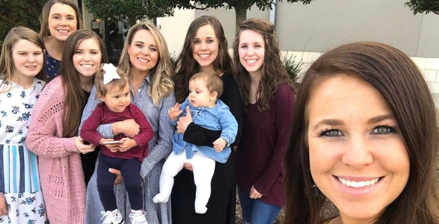 Jill Dillard, Duggar family, Instagram