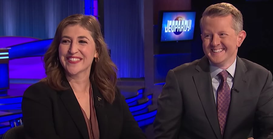 Mayim Bialik, Ken Jennings/Jeopardy/YouTube