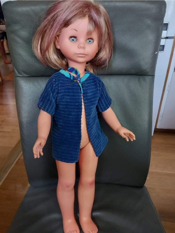 Creepy doll the internet thinks resembles Meri Brown from Trollsvans on Reddit