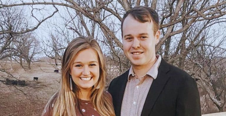 Kendra & Joseph Duggar Ring In 4th Of July As Family Of 6: Photo