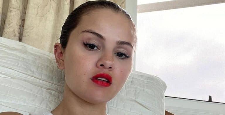 Selena Gomez ‘Breaks Internet’ With Spicy Selfies