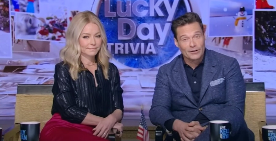 Kelly Ripa - Ryan Seacrest Youtube