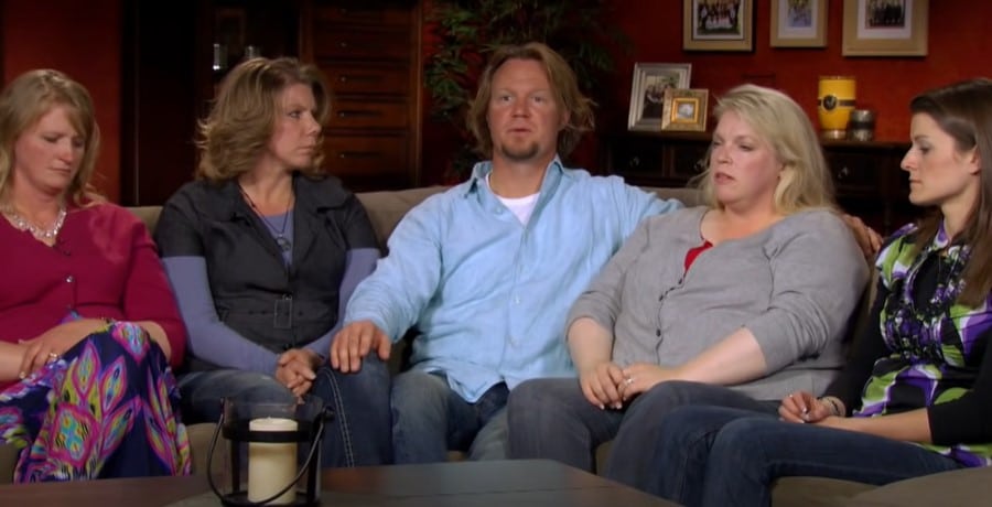 Kody Brown, Robyn Brown, Meri Brown, Christine Brown, and Janelle Brown sit on the couch Sister Wives from TLC Sourced from YouTube