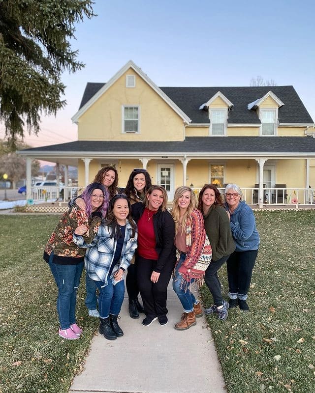 Meri Brown and friends from her retreat, Sister Wives, TLCSourced from Instagram