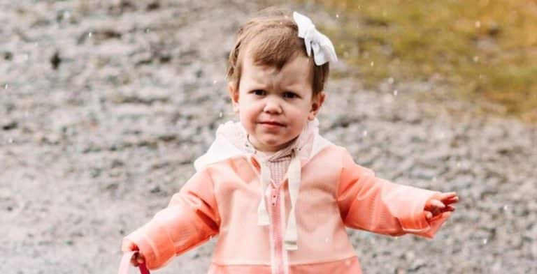 Lilah Roloff Gets Her Nails Done For The 1st Time, Pic