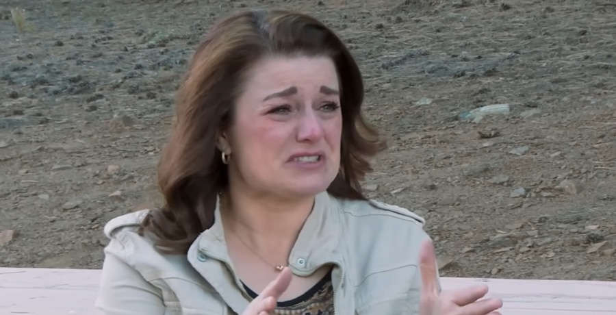 Robyn Brown crying on Sister Wives / YouTube
