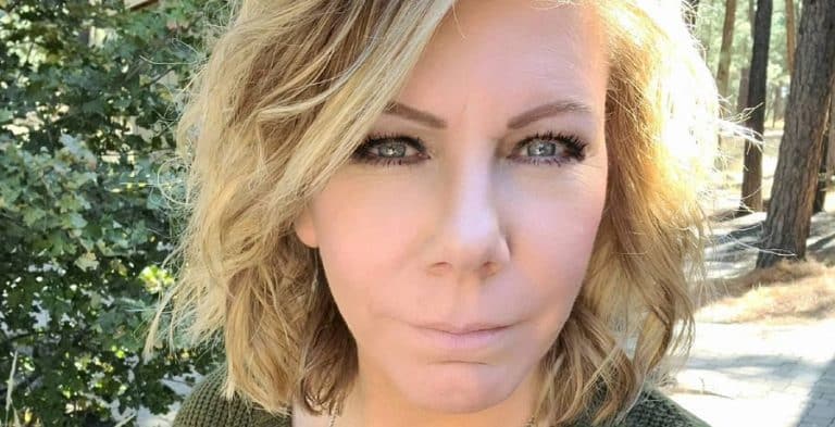 ‘Sister Wives’: Meri Brown Puts Scared & Crying Fan At Ease
