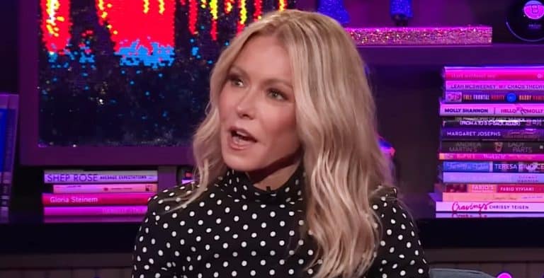 ‘Live’ Kelly Ripa Gives Retirement Update Plans