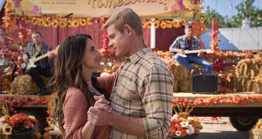 90210 alums Jessica Lowndes, Trevor Donovan used with Great American Famly's permission