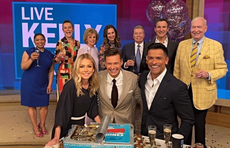 ABC Live With Kelly And Mark Twitter Live Kelly Ripa Drops Bombshell Ryan Seacrest News