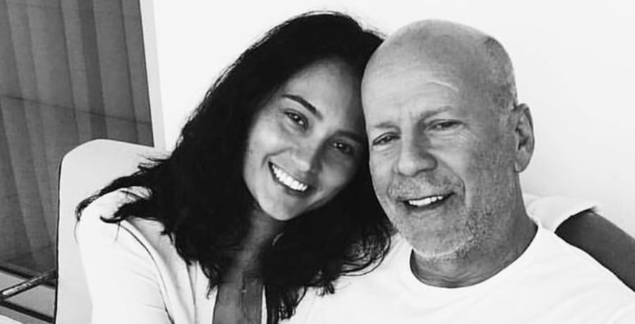 Bruce Willis, Emma Hemming, Facebook