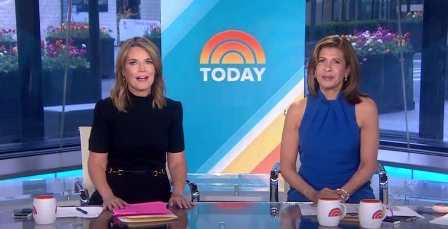 Today - Hoda Kotb and Savannah Guthrie - YouTube