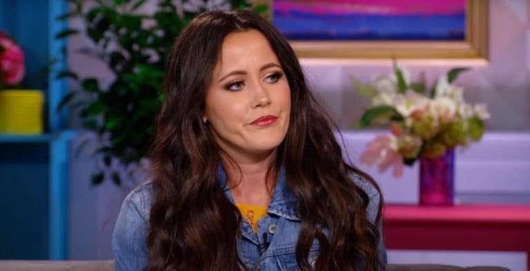 ‘Teen Mom’ Jenelle Evans Tries Out New Weapons