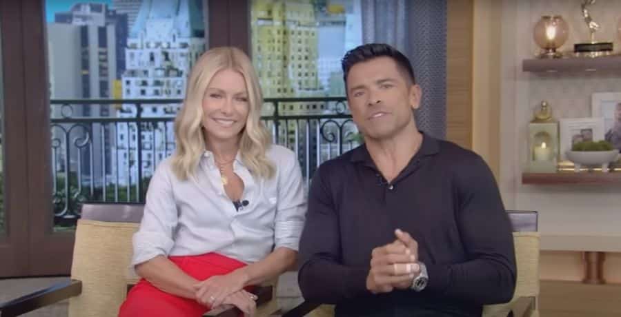 Kelly Ripa and Mark Consuelos - YouTube, LiveKellyandMark