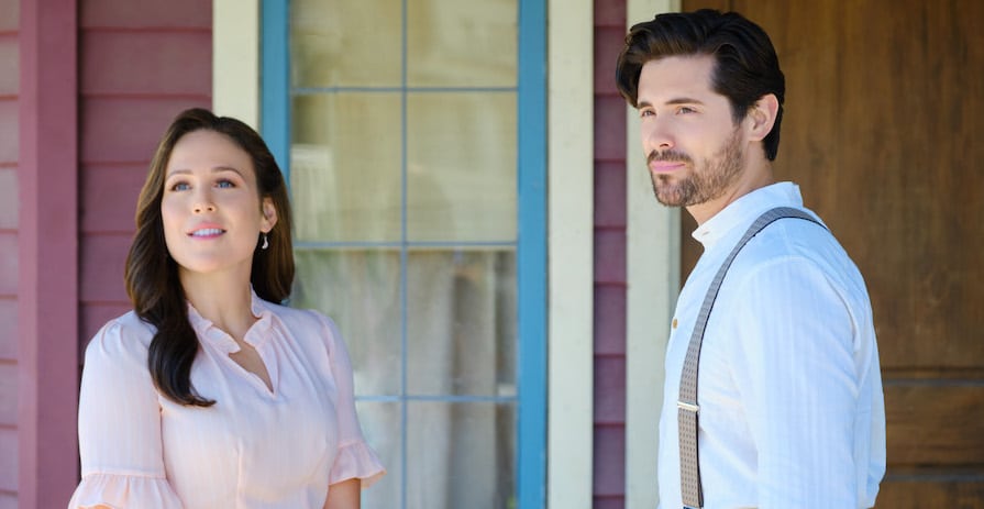 WCTH Photo: Erin Krakow, Chris McNally Credit: ©2023 Hallmark Media/Photographer: David Dolsen