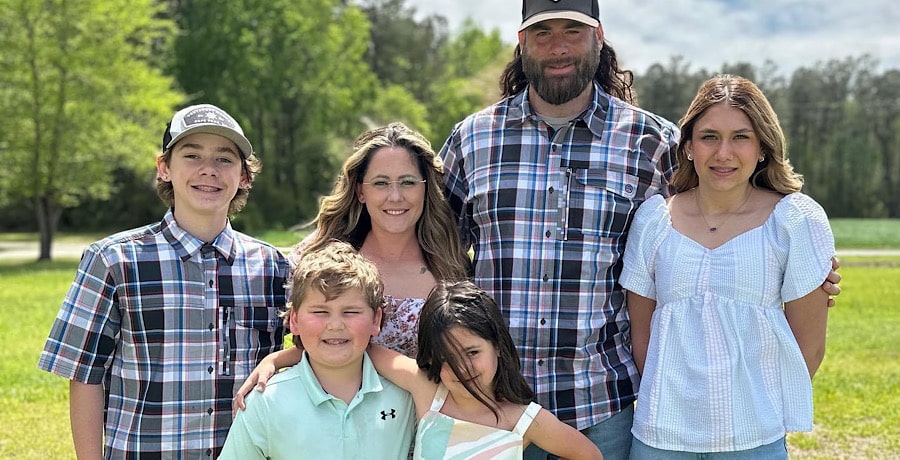 David Eason, Family-Facebook