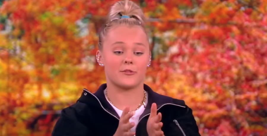 JoJo Siwa shows off her Tattoo on The View, shared from YouTube