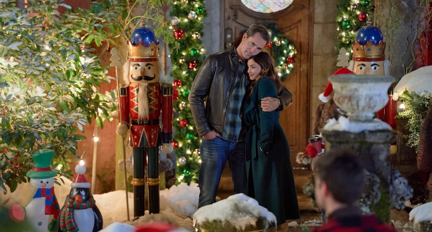 Photo: Victor Webster, Erica Cerra Credit: ©2023 Hallmark Media/Photographer: Syd Wong