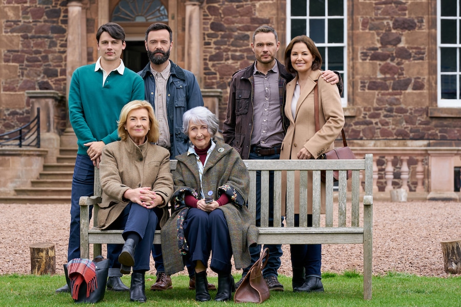 Photo: Jack Stewart, James Mackenzie, Juliet Cadzow, Jo Cameron Brown, Jordan Young, Erica Durance Credit: ©2023 Hallmark Media/Photographer: Mark Mainz