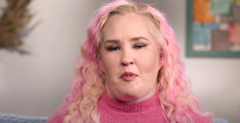 Mama June Caught Putting Money Up Her Nose?