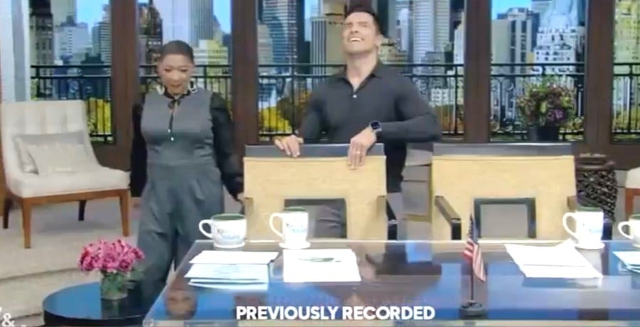Deja Vu Parker and Mark Consuelos, Prerecorded Live With Kelly And Mark - YouTube