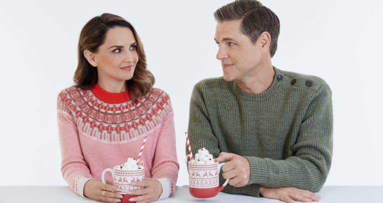 Hallmark Movies Now ‘Rescuing Christmas’ Stars Rachael Leigh Cook, Sam Page