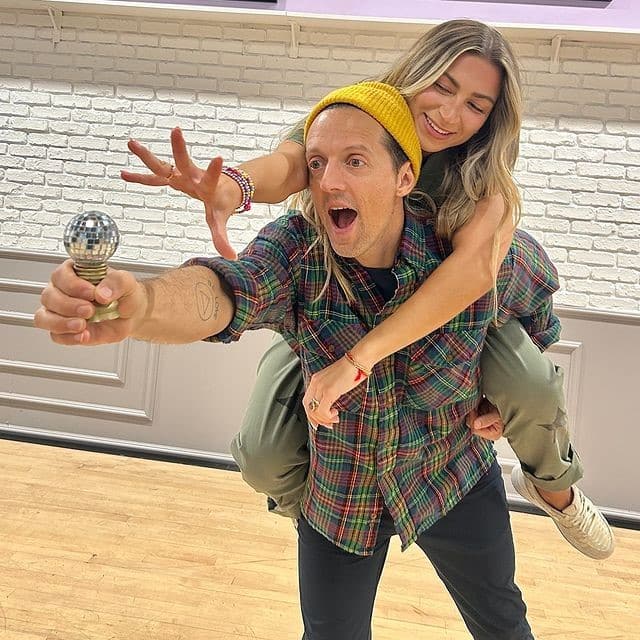 Daniella Karagach and Jason Mraz from Dancing With The Stars, Instagram