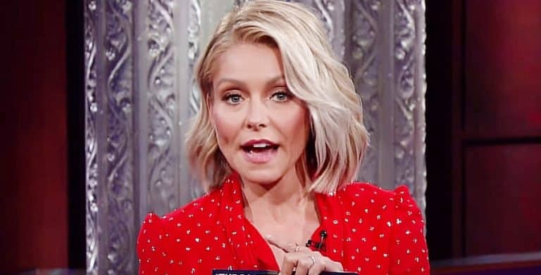 ‘Live’ Kelly Ripa Shares Being Brutally Shamed By Wardrobe People
