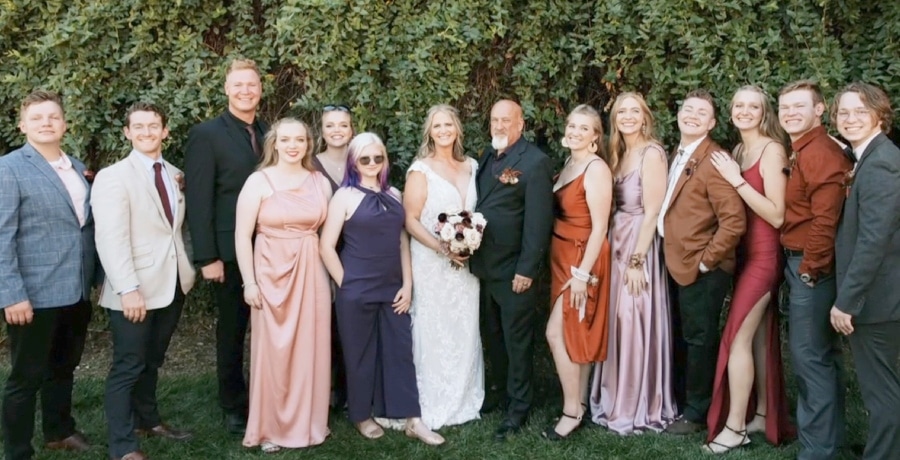Family Photo during Christine Brown and David Woolley's wedding. - Sister Wives