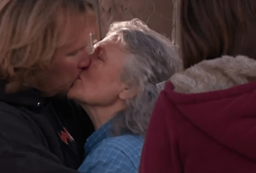 Sister Wives' Fans Horrified Over Kody Brown Kiss, It's Not Robyn